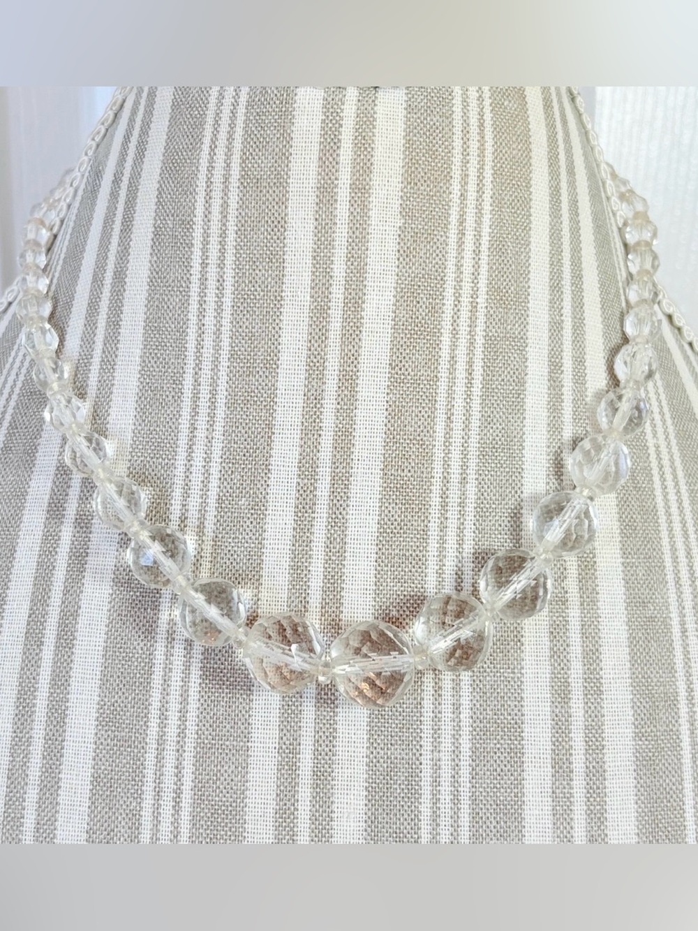 Vintage glass crystal faceted bead choker Necklace